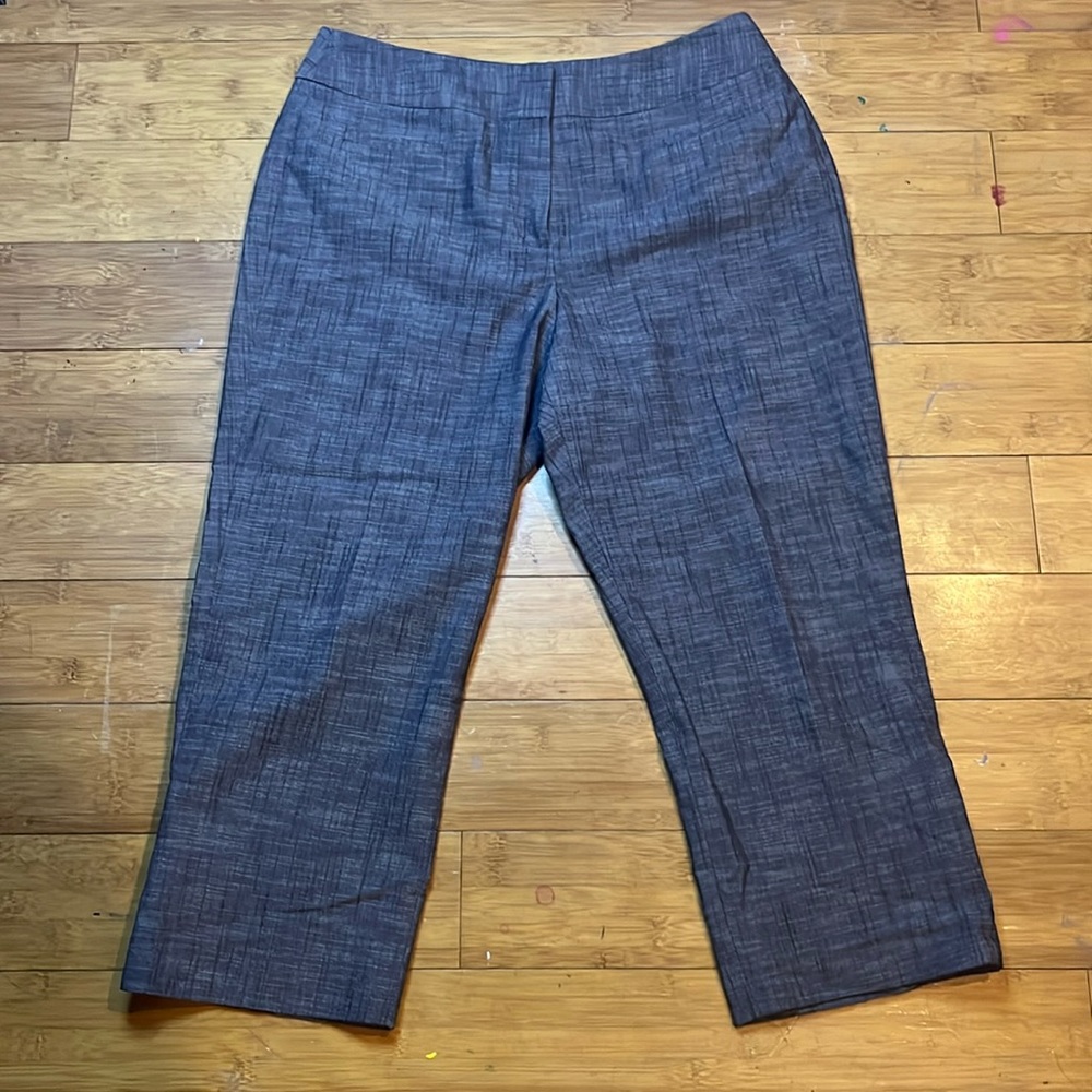 Like new gray capris dress pants